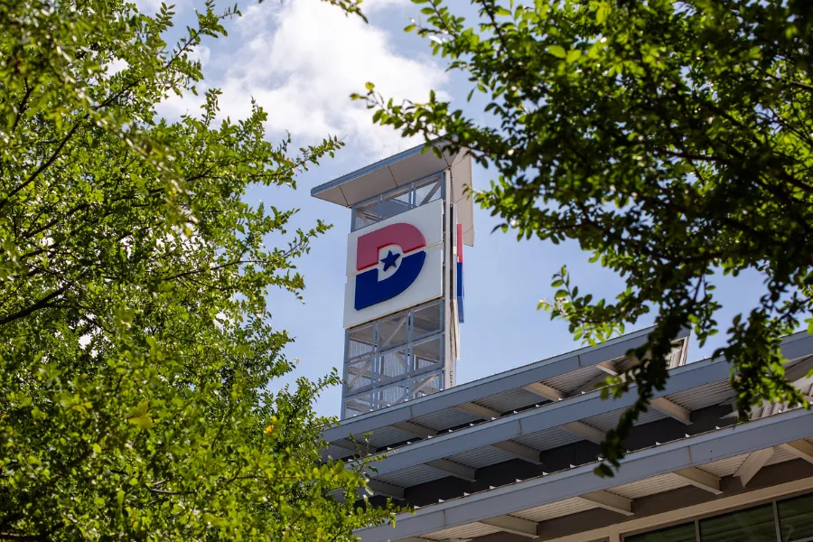 dallas college emblem on building