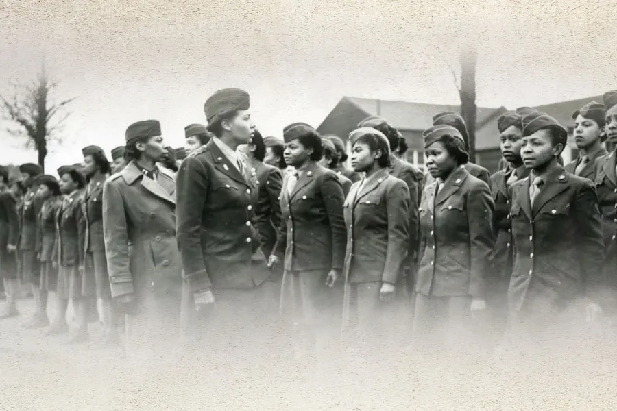 historic photo of African American women in military uniforms