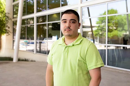 https://pxl-dallascollegeedu.terminalfour.net/fit-in/filters:format(webp)/prod01/dc1-cdn-pxl/media/dallas-college/content-assets/images/news/2022/1_Jesus_Cavazos-450X300-thumb.jpg