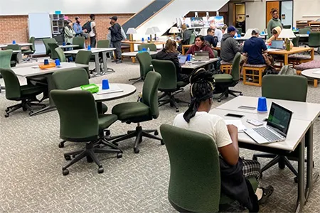 https://pxl-dallascollegeedu.terminalfour.net/fit-in/filters:format(webp)/prod01/dc1-cdn-pxl/media/dallas-college/content-assets/images/news/2024/Library-shot-Thumb-450X300.jpg