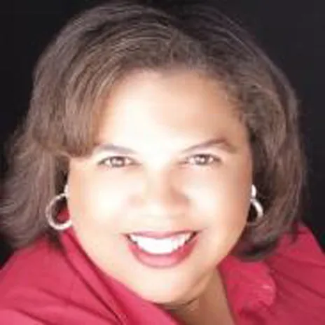 Angela Warr