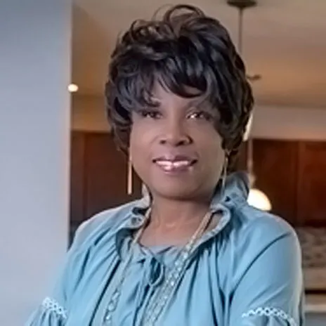 Carol Holmes