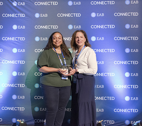 Karen Stills accepting award