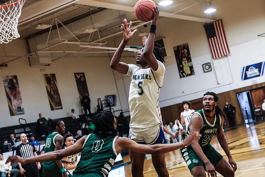 Jordan Edwards about to take a shot at a basket.